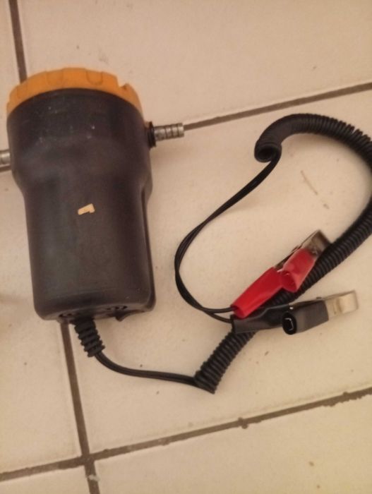 Автомобилна помпа  за течности 12V