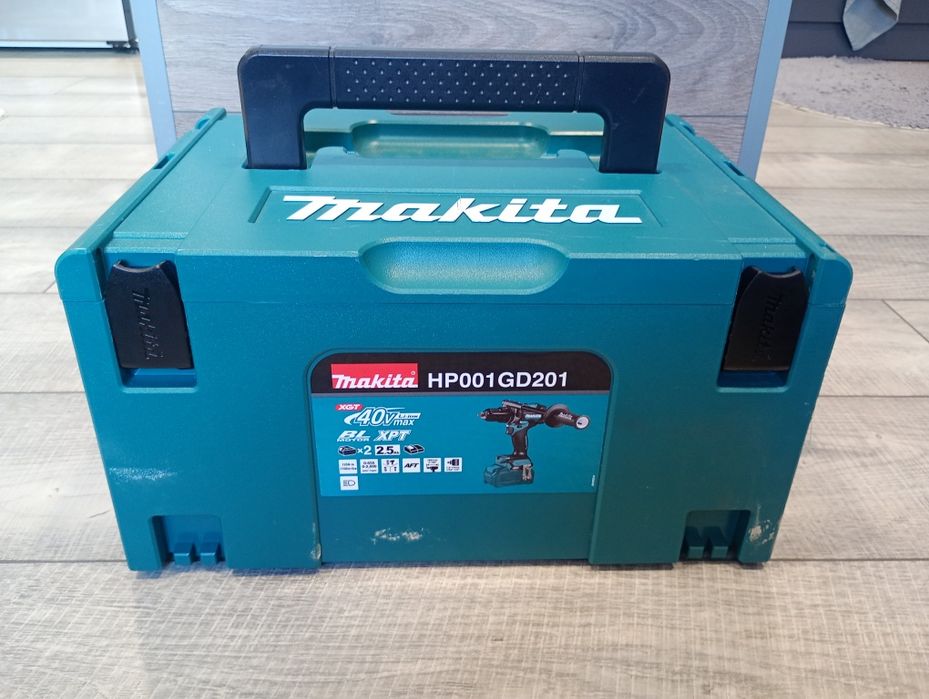 Makita HP001G мощен акумулаторен ударен винтоверт 40V 
Най