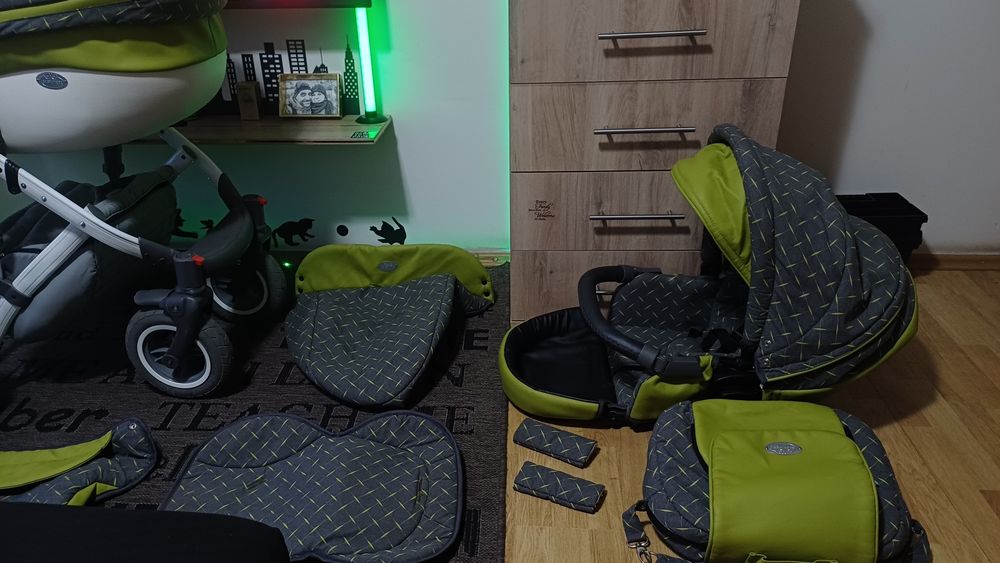 Cărucior/căruț copii 3 în 1 sport+landou+scaun auto(scoică)Testat ADAC

-- design modern

-- calitate superioară

-- practic și ușor

-- cadru robust