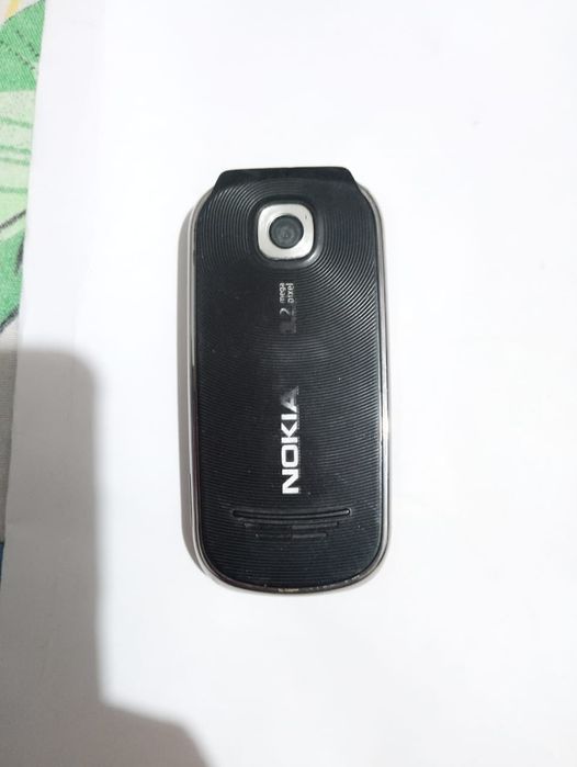 Nokia 7230 Телефон, кнопочный