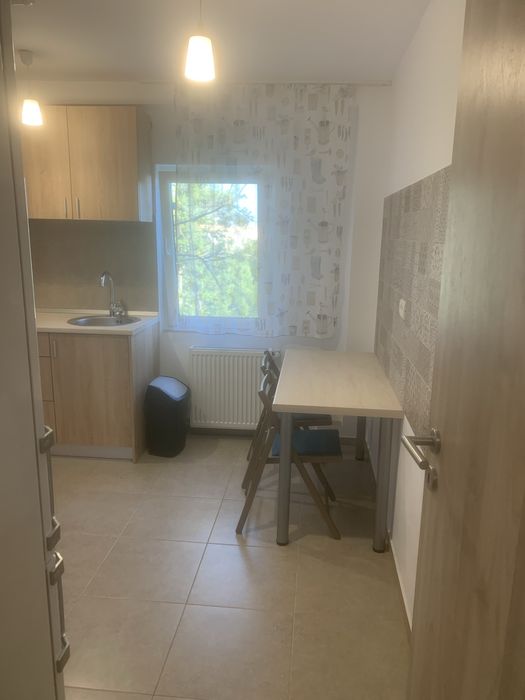 Propietar Inchiriez garsoniera cu centrala termica