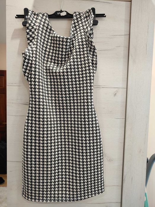 Къса дамска рокля