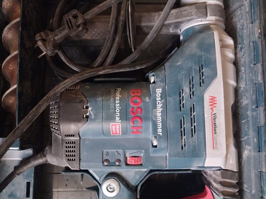 Перфоратор Bosch