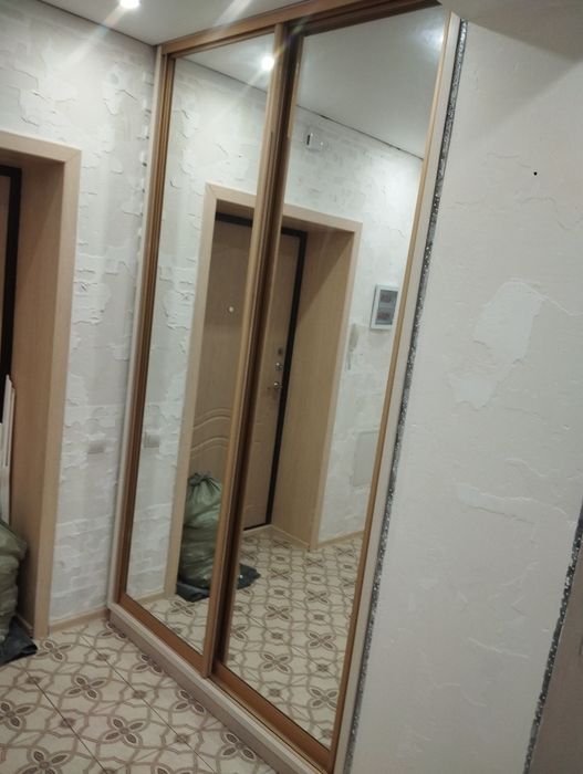 Продам шкаф купе