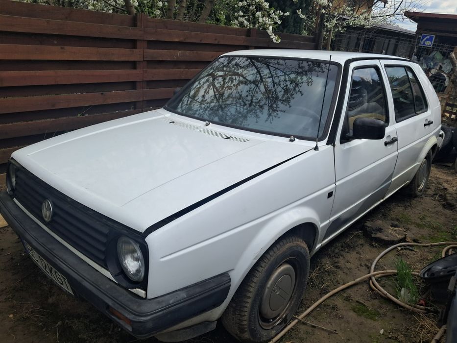 Vând Volkswagen Golf 2