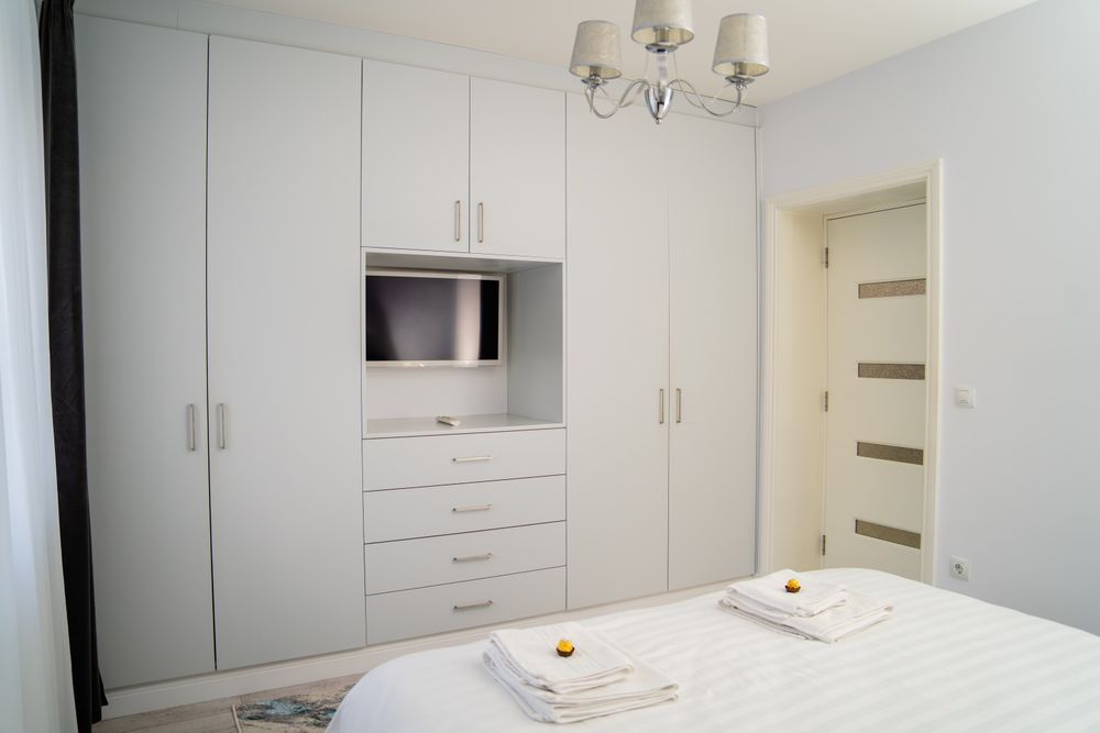 Ultracentral apartament 2 camere decomandat de inchiriat termen lung