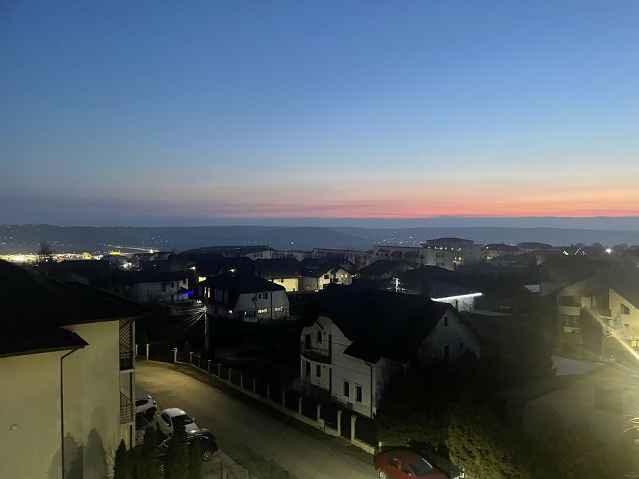 Proprietar vand Ap 2 camere  mobilat si utilat 44mp Valea  lupului