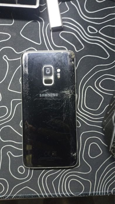 Обменяю 4 телефона