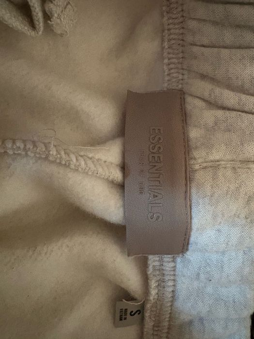 Pantaloni essentials / largi