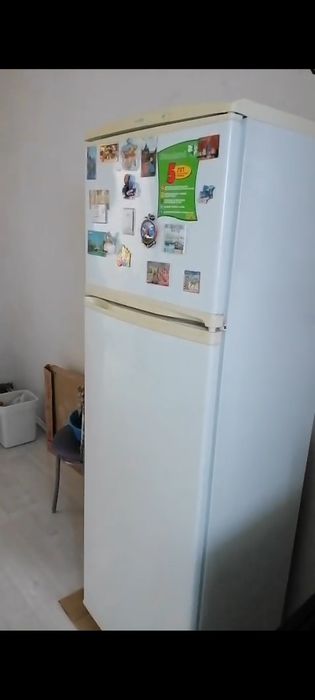Продам  холодильник в рабочем сост