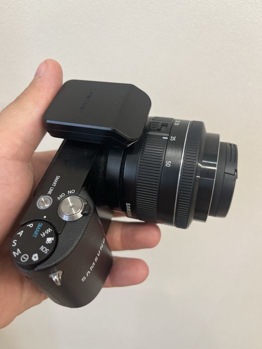 Samsung NX 1000 Беззеркалка