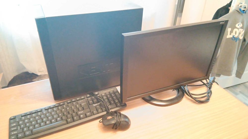 Vând Computer Desktop Utilizat