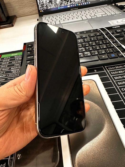 iphone 15 pro LL/A 256gb ideal srochn