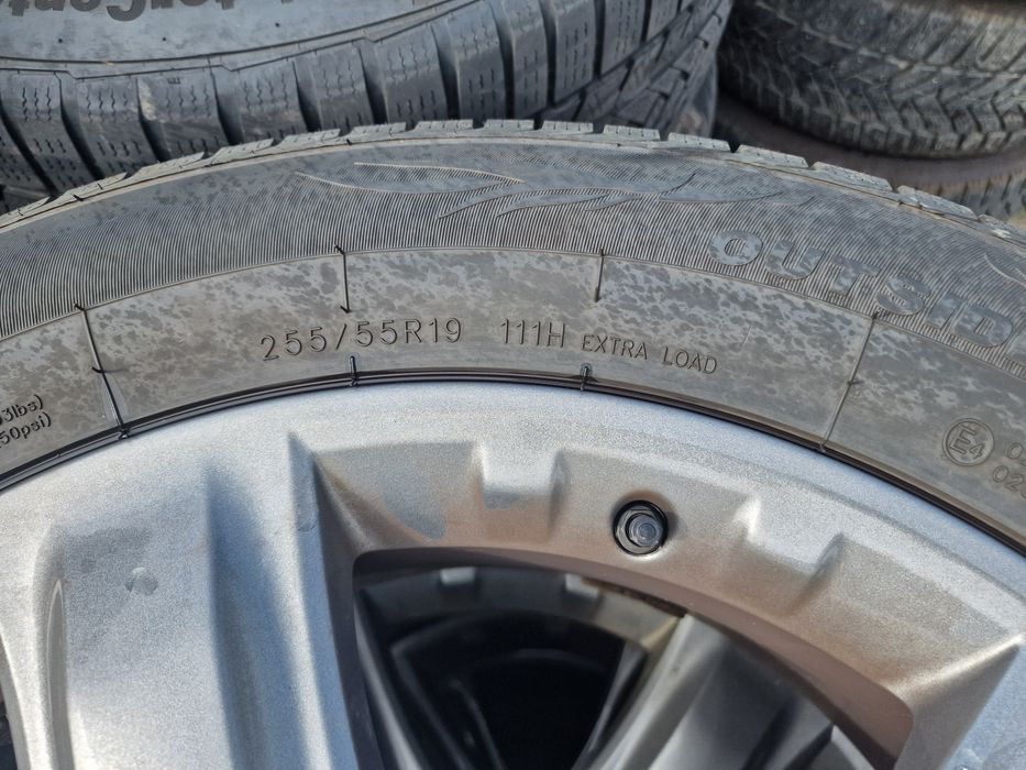 Гуми с Джанти за Mercedes ML W164 255/55 R19 2024 dot