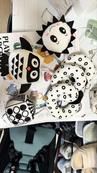 Кошара Тони 60/120 +чаршафи и играчки