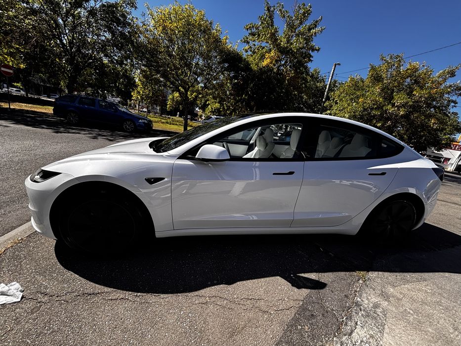 Tesla model 3 highlander SR 2024