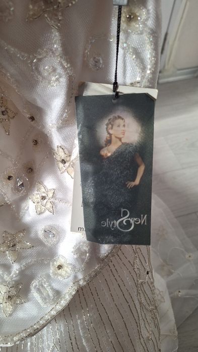 Булчинска рокля Нова !