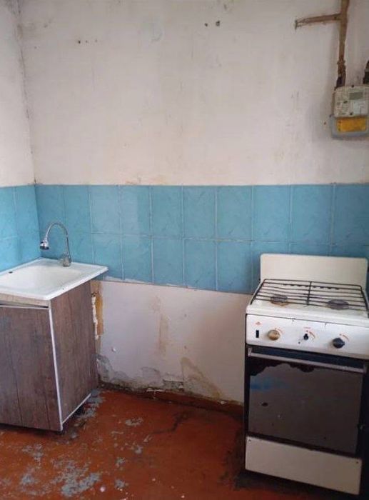 Srochna kvartira sotiladi 19.200$