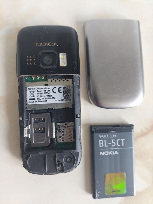 Vând Nokia 6303 silver codat VodafoneRO, fără probleme //poze reale