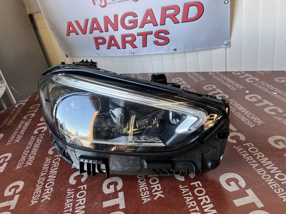 Фар Mercedes C class W206 Led Digital