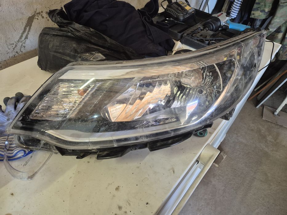 Kia Rio  фары 2015