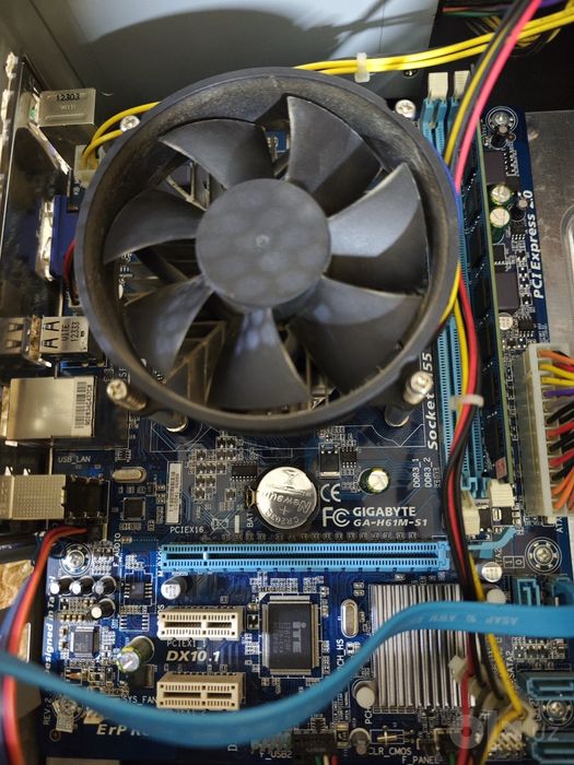 Комьютер на core i5 3330 и core i3 2120