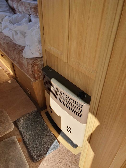 безупречна и практична каравана SWIFT, къса - двуместна