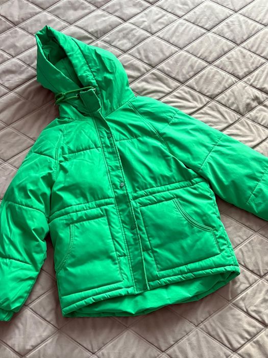 Продам куртки женские