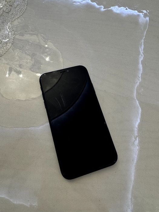 iPhone xr 64 gb.