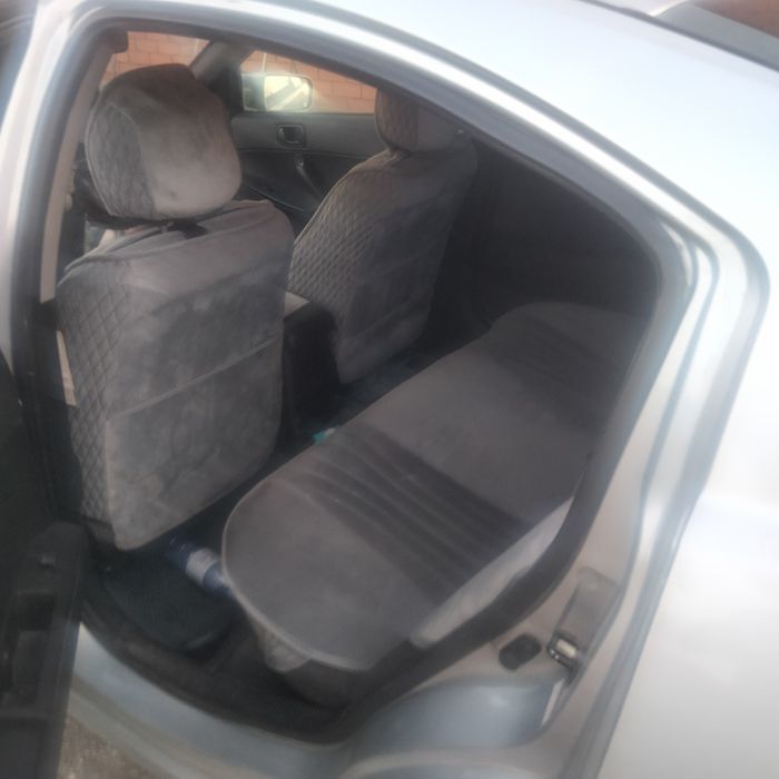 Митсубитси галант