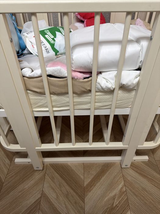 Десткая кровать колыбельная ,