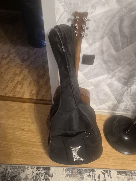 Продам гитару Yamaha