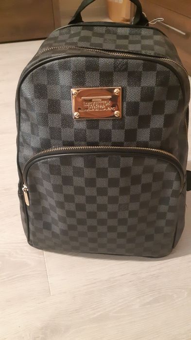 Geanta-rucsac,Louis-Vuitton, 150 lei, preț fix