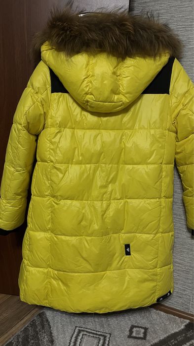Продам пуховик зима