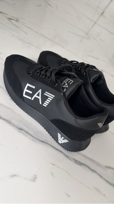 Vand Adidasi EA7