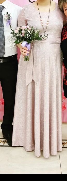 Продам вечернее платье в пол