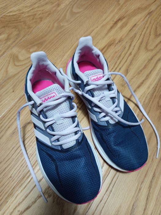 Adidas маратонки