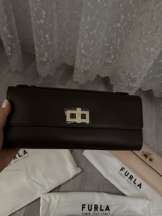 Дамска чанта Furla естествена кожа в  няколко цвята