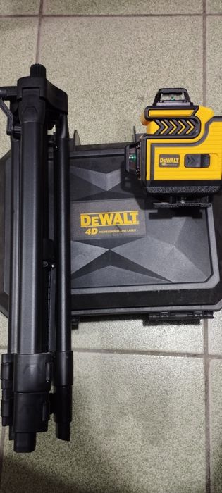 Урвен лазер DeWALT 4D