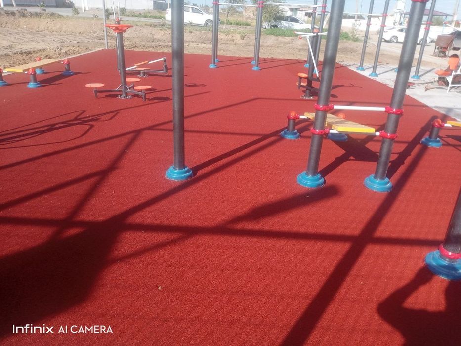 Резина бурчатка лар, футбольное поле, баскетбольное площадка