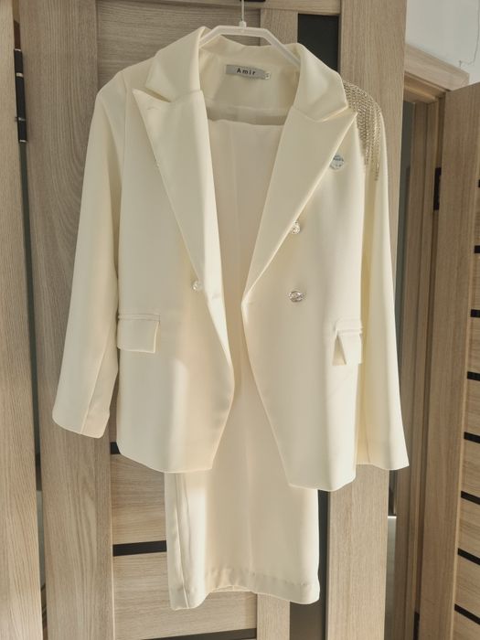 Детский костюм на девочку рост 140-145