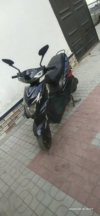 Elektro skuter sotiladi