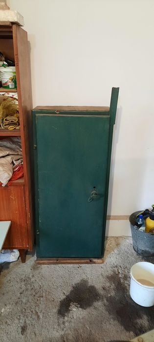 Продам сейф, ящик