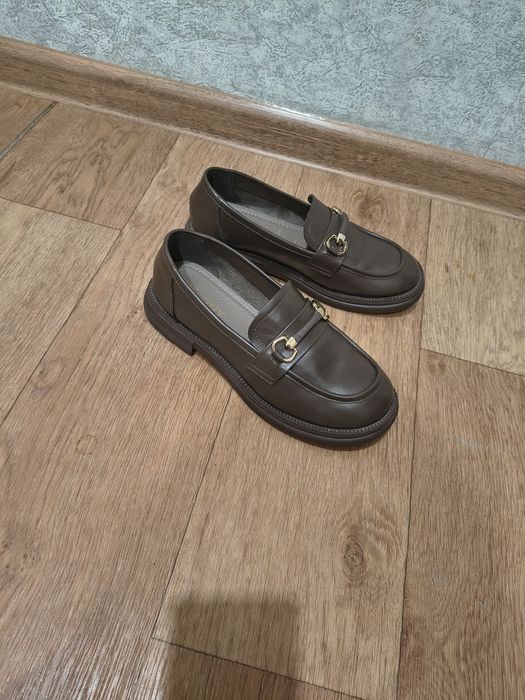 Женские   лоферы