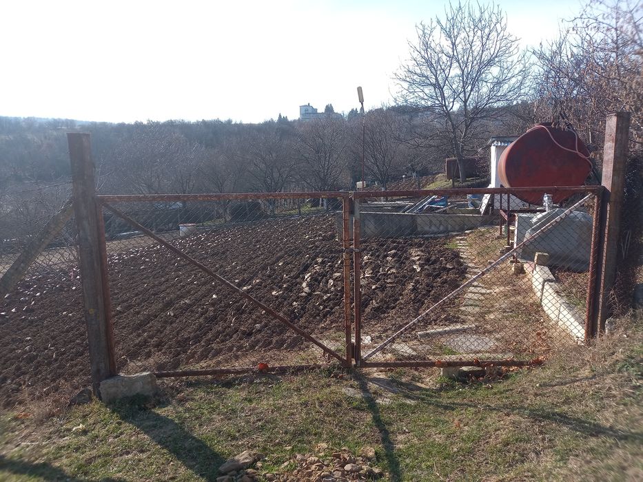 Продава се Парцел в Омуртаг - 1600 кв.м за 10 €/кв.м - Снимка #2