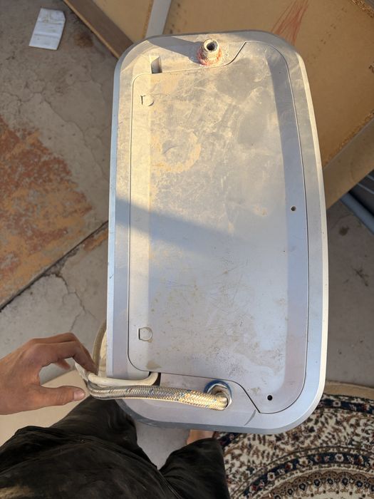 Продам Ariston Velis Evo