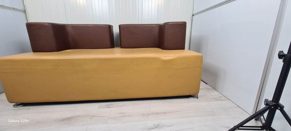 Steelcase немски офис диван с естествена кожа