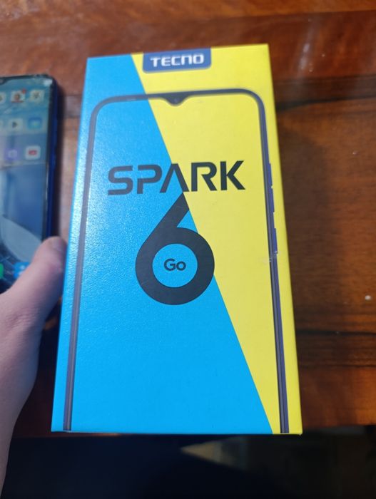 Tecno spark 6go. 3/64
