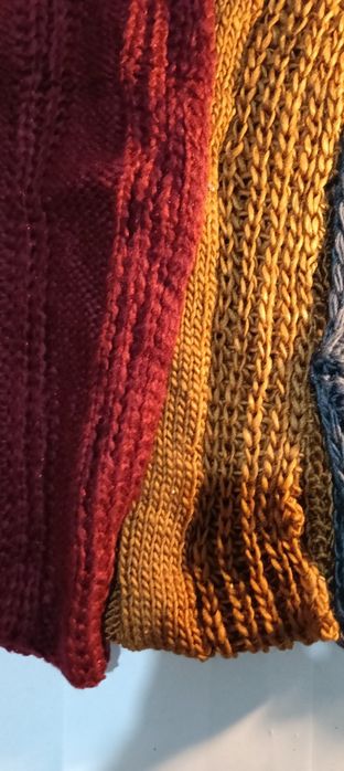 Patru gulere de dama noi