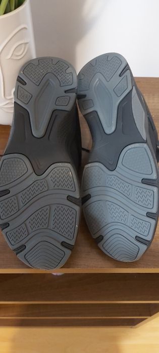 Adidasi NOI, marca Venice